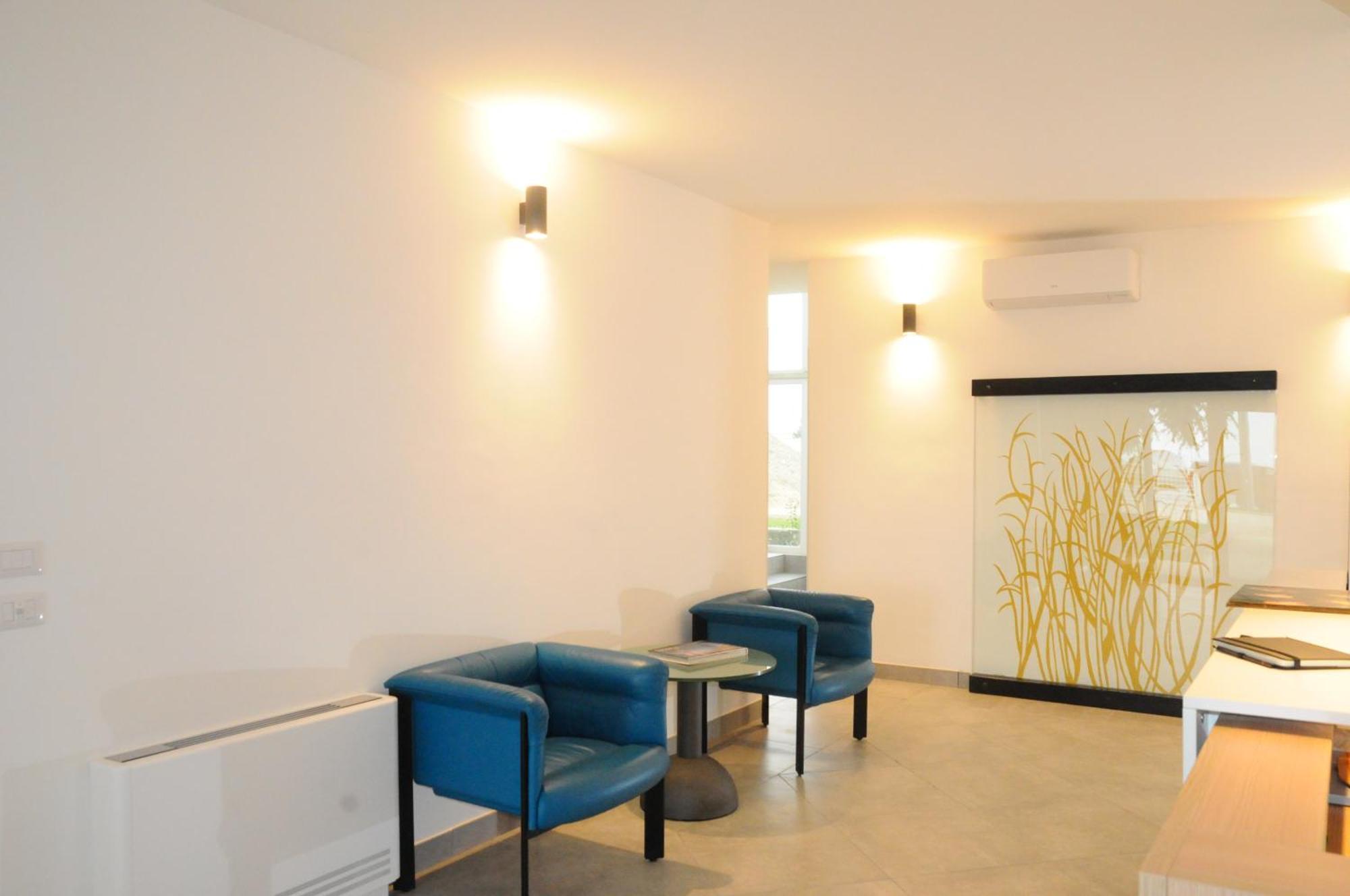 Aparthotel House Of Oscar Adria Esterno foto