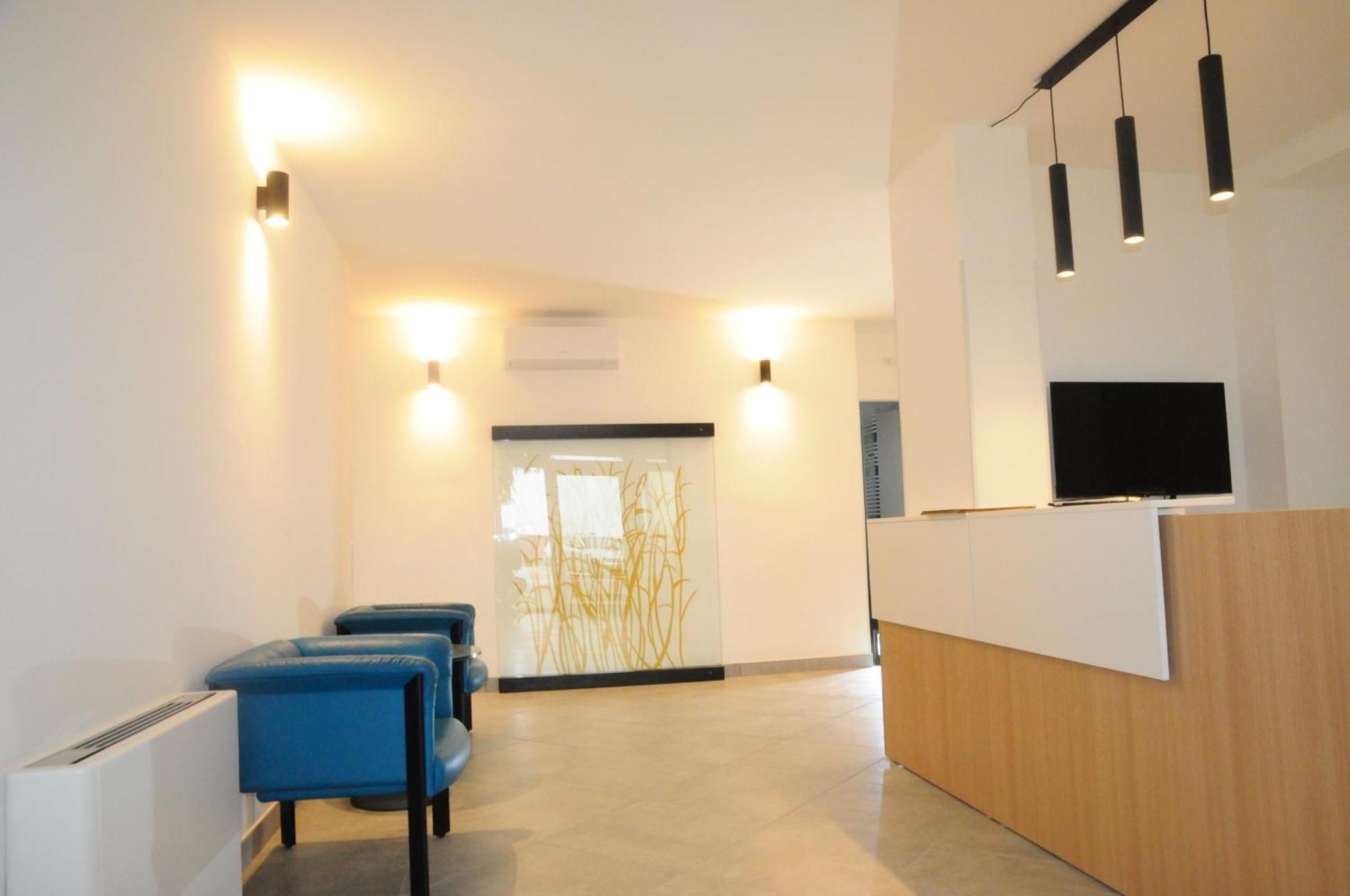 Aparthotel House Of Oscar Adria Esterno foto